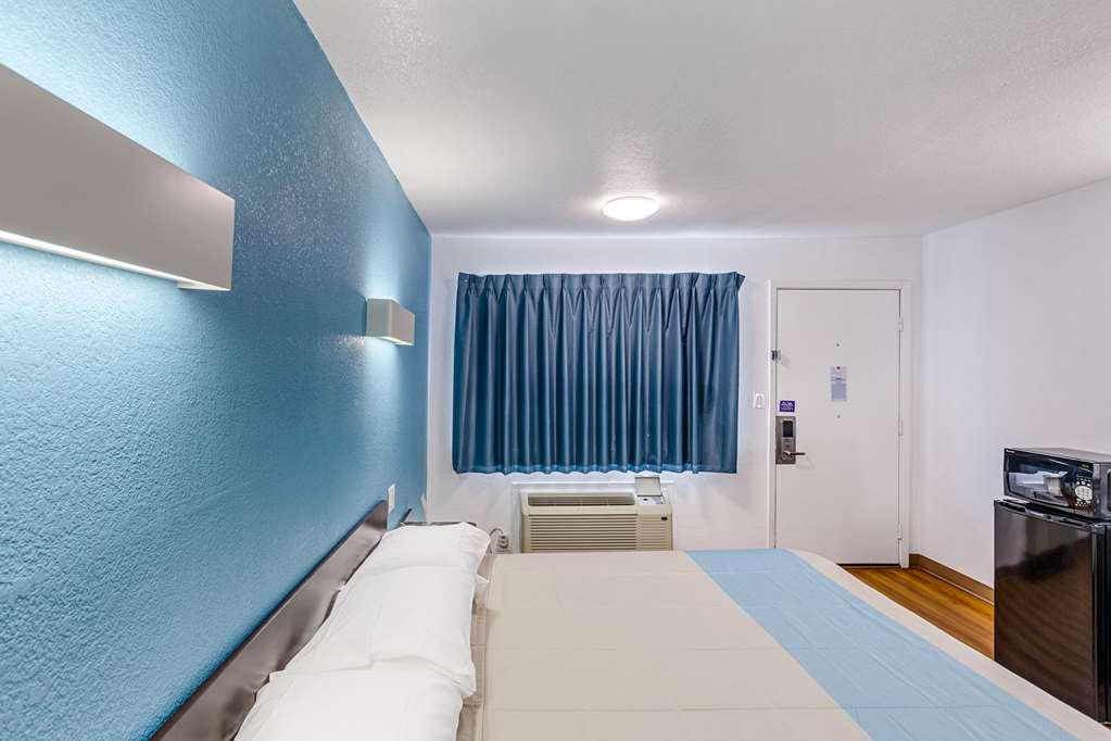 Motel 6 Fort Worth - Northside Habitación foto