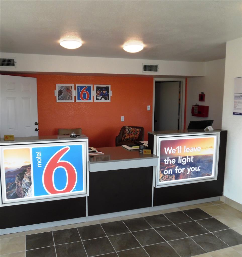 Motel 6 Fort Worth - Northside Interior foto